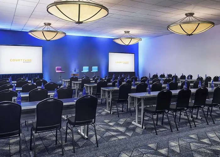 Courtyard By Marriott San Diego Mission Valley/Hotel Circle